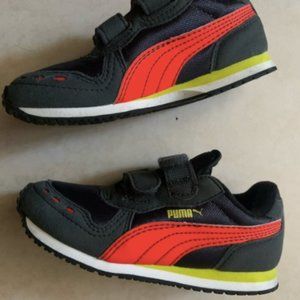 Puma Sneakers
